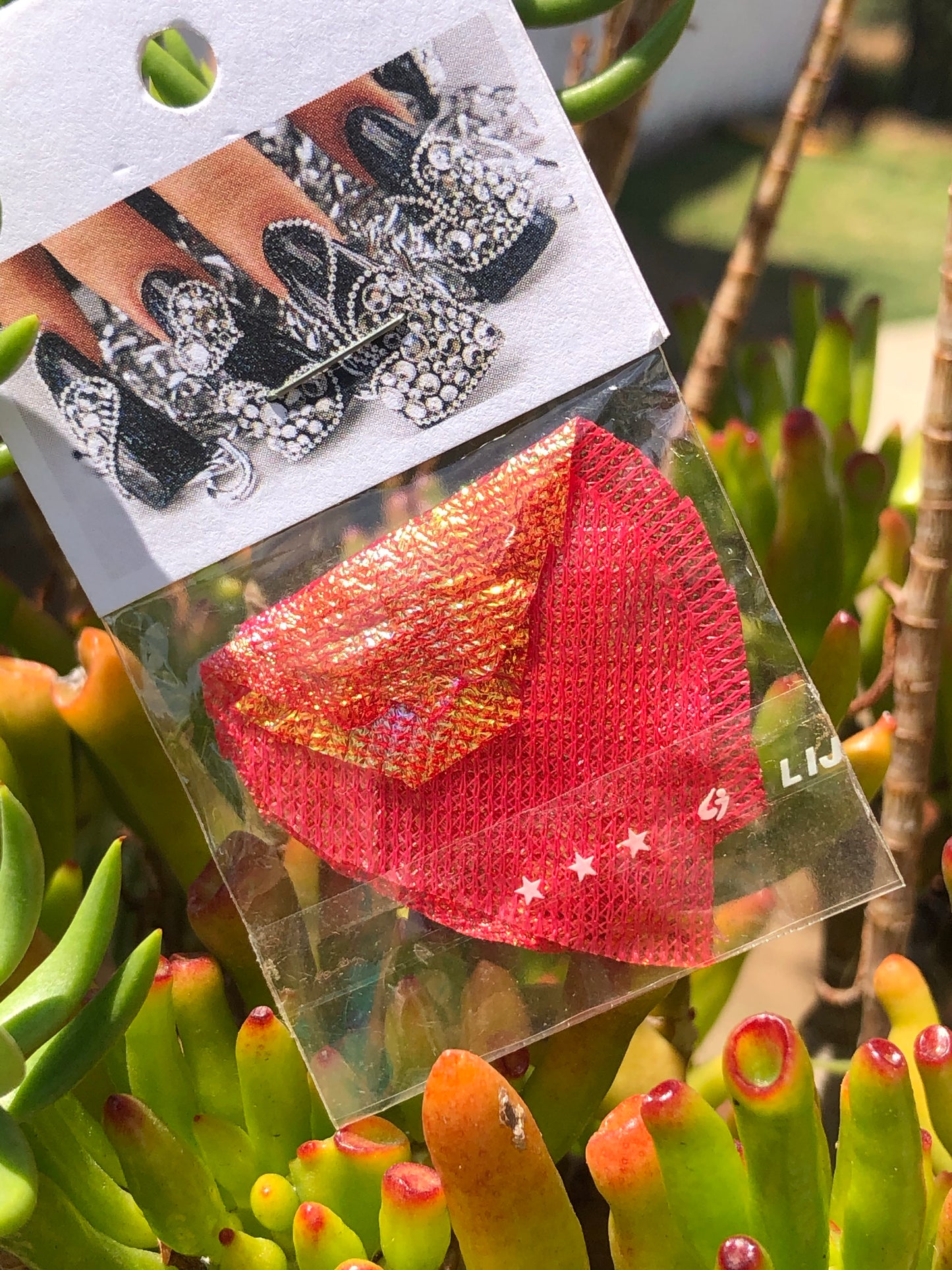 iridescent red mermaid skin for nail art