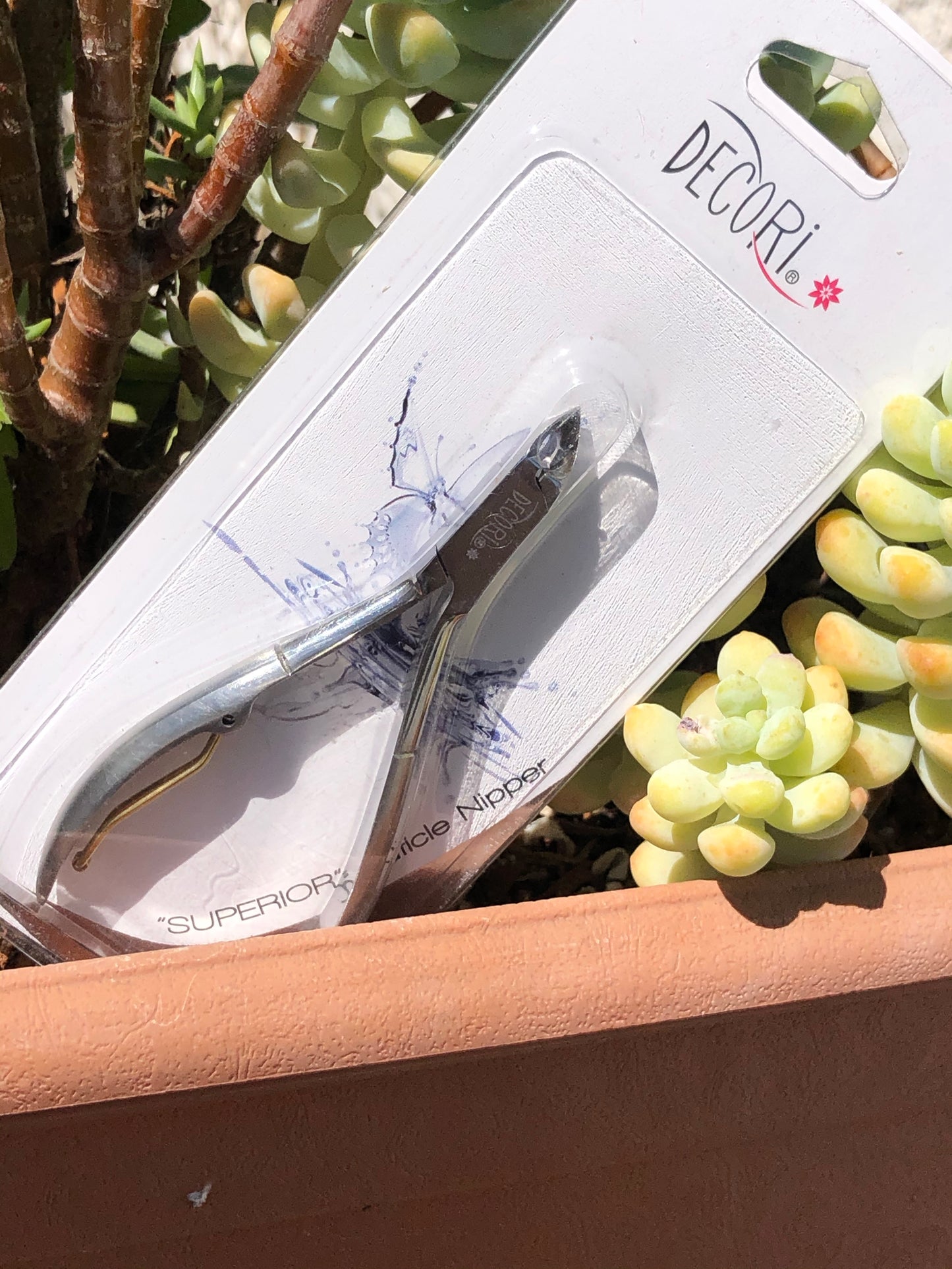 cuticle nippers for manicures