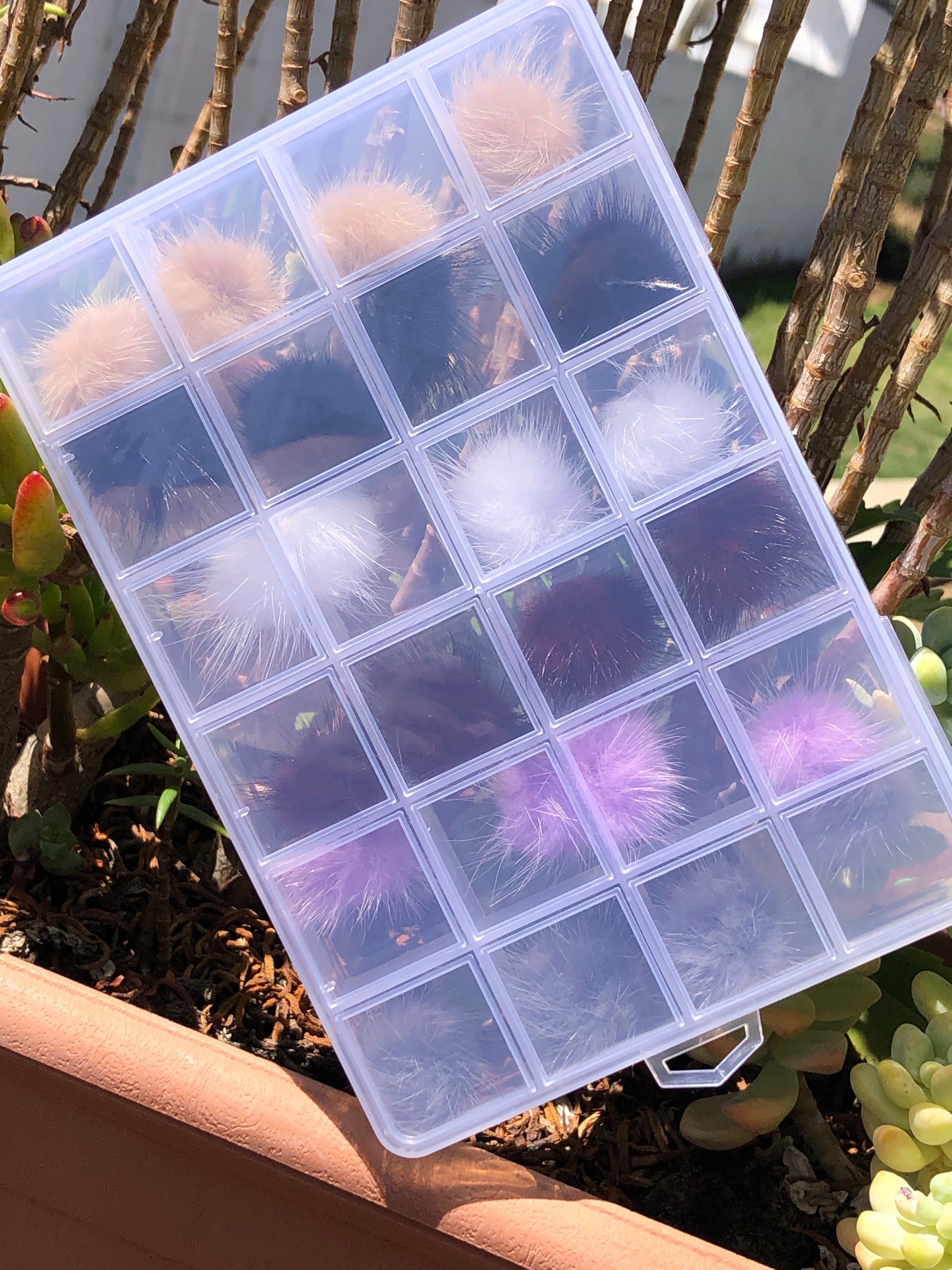 detachable pom poms for nail art